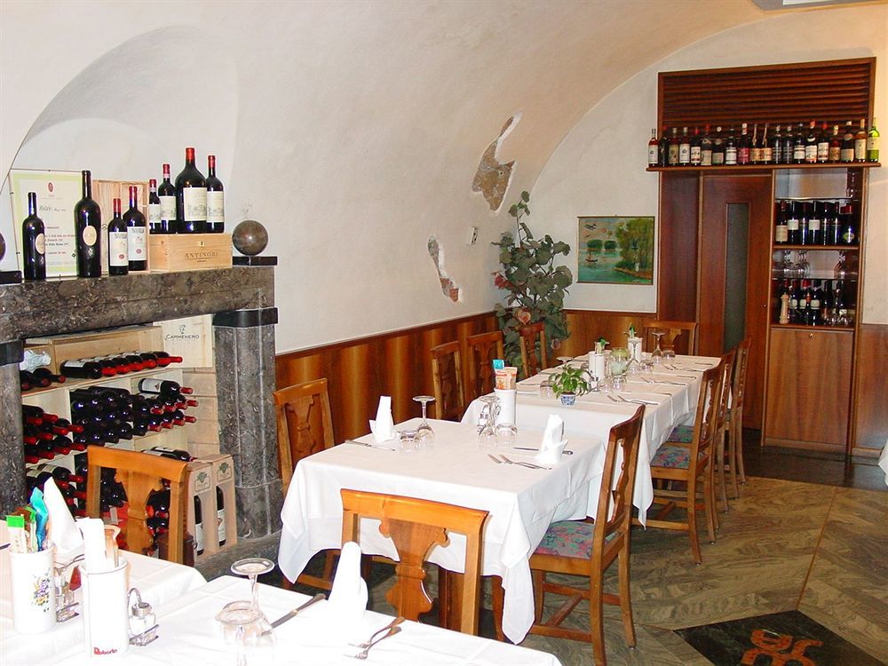 Albergo Moderno Lovere Bagian luar foto