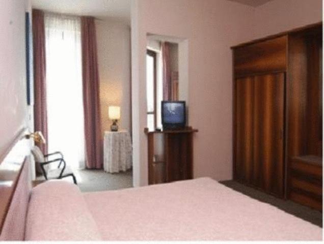 Albergo Moderno Lovere Bagian luar foto